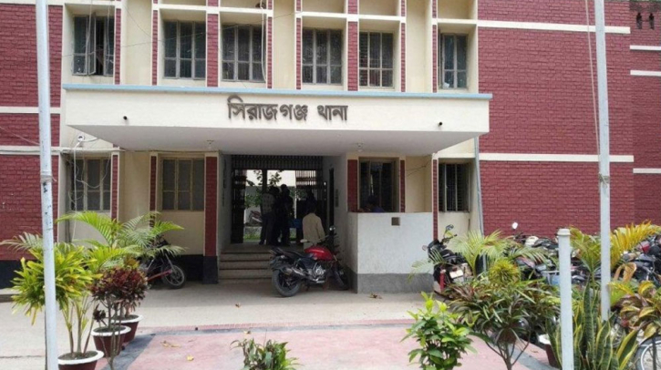 সিরাজগঞ্জে চোর সন্দেহে ২ জনকে পিটিয়ে হত্যা সিরাজগঞ্জে চোর সন্দেহে ২ জনকে পিটিয়ে হত্যা